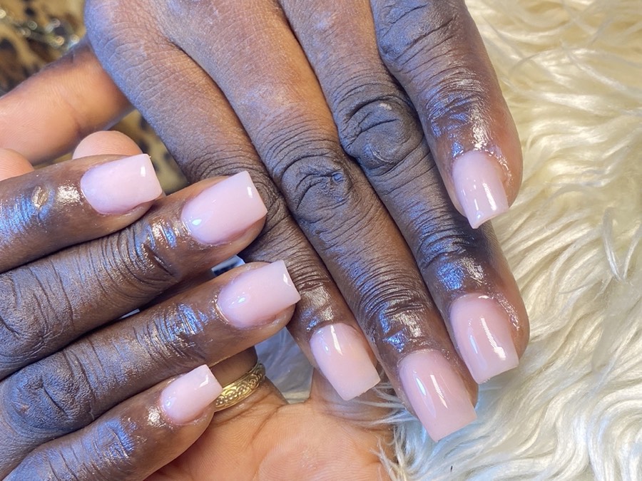 Neutral polish manicure